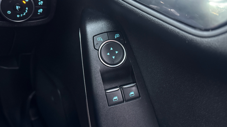 Ford Fiesta 1.1 Zetec 5dr Petrol Hatchback